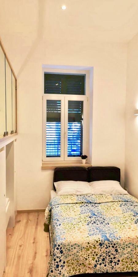 Ferienwohnung Studio Apt Orchard On Rokova St - 5 Min Walk To The Old Town Of Split Exterior foto